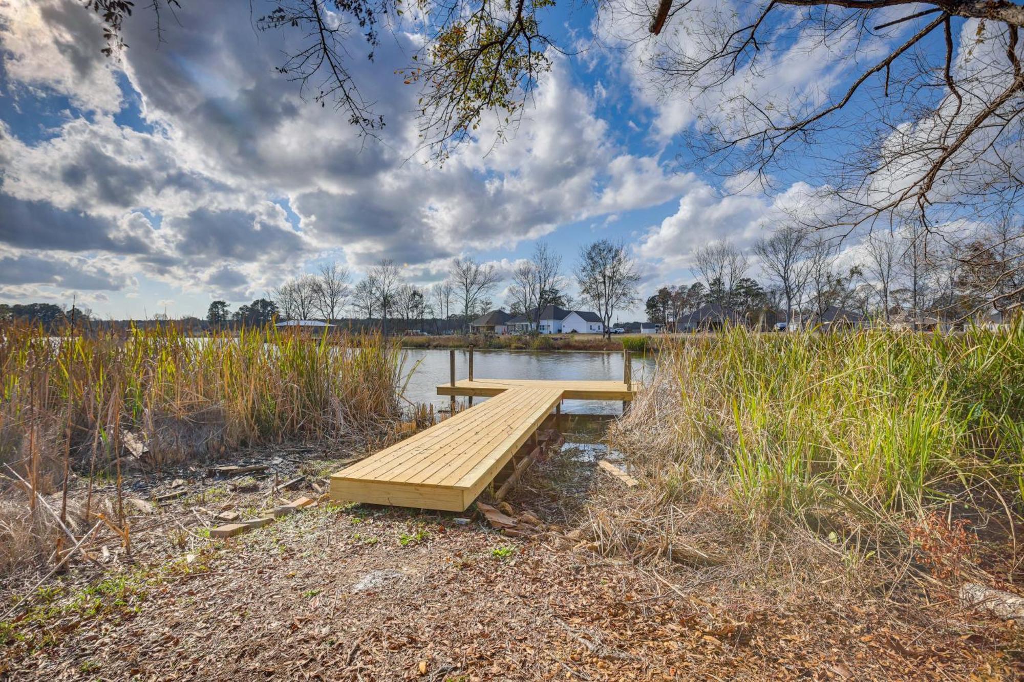 Lakefront Wetumpka Escape With Furnished Deck! Bagian luar foto