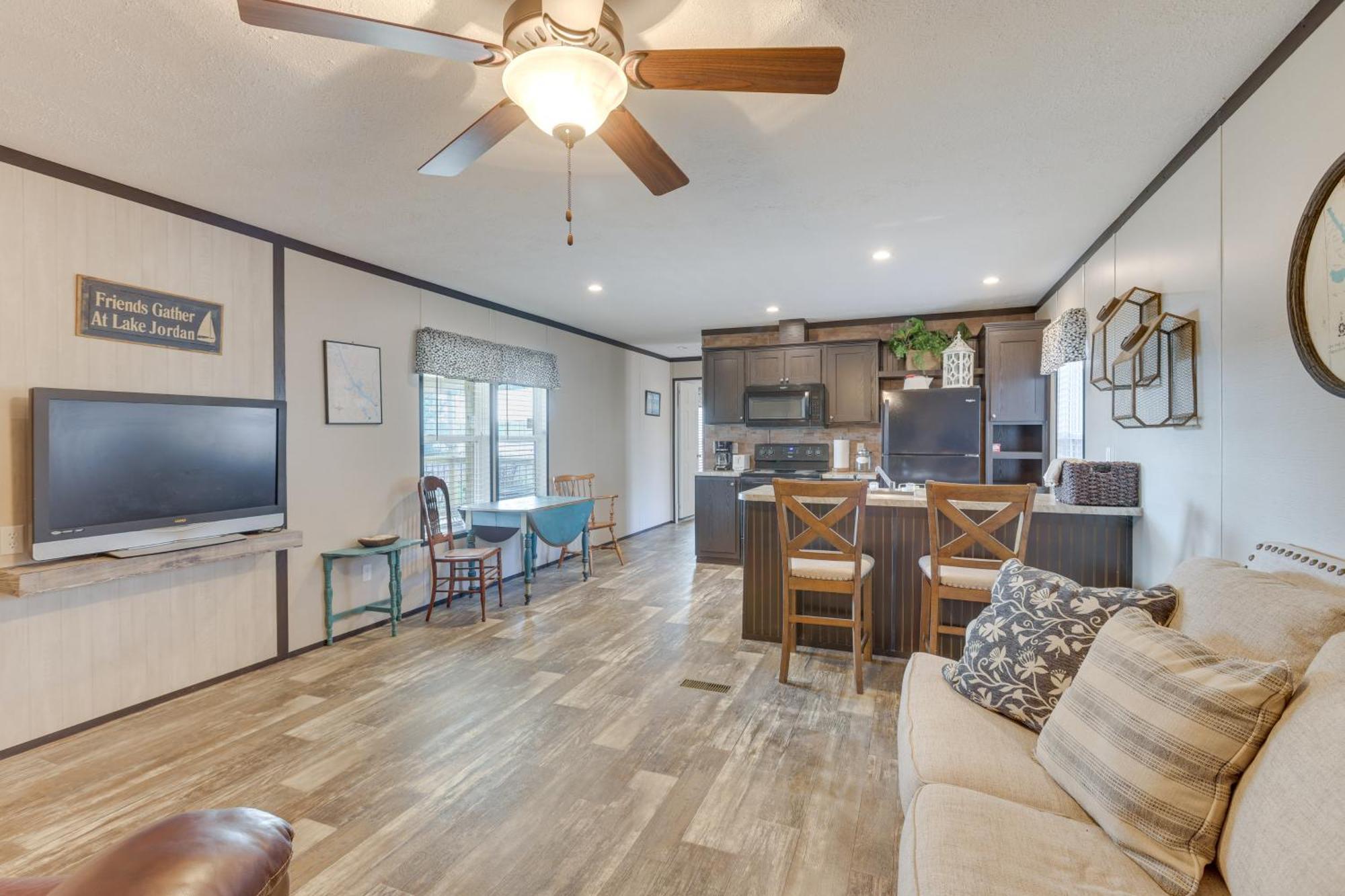 Lakefront Wetumpka Escape With Furnished Deck! Bagian luar foto